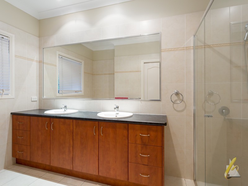 83 Claremont Pde, Forest Lake QLD 4078