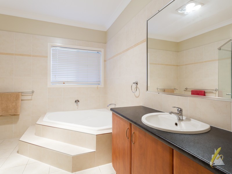 83 Claremont Pde, Forest Lake QLD 4078