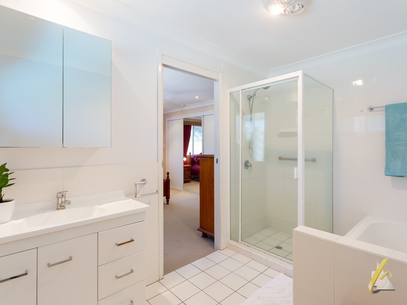 62 Argyle Street, Seventeen Mile Rocks QLD 4073