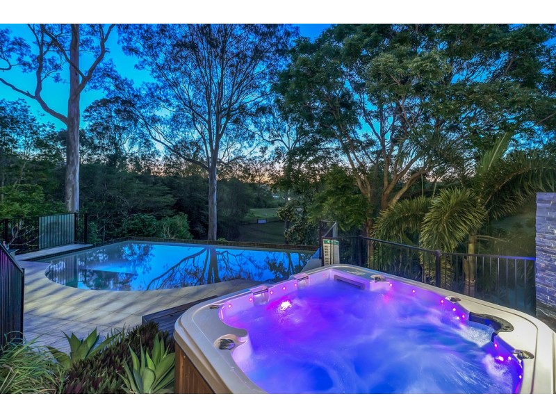 10 Katherine Court, Karalee QLD 4306