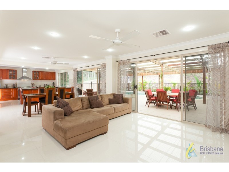 39 Kamala Drive, Pullenvale QLD 4069