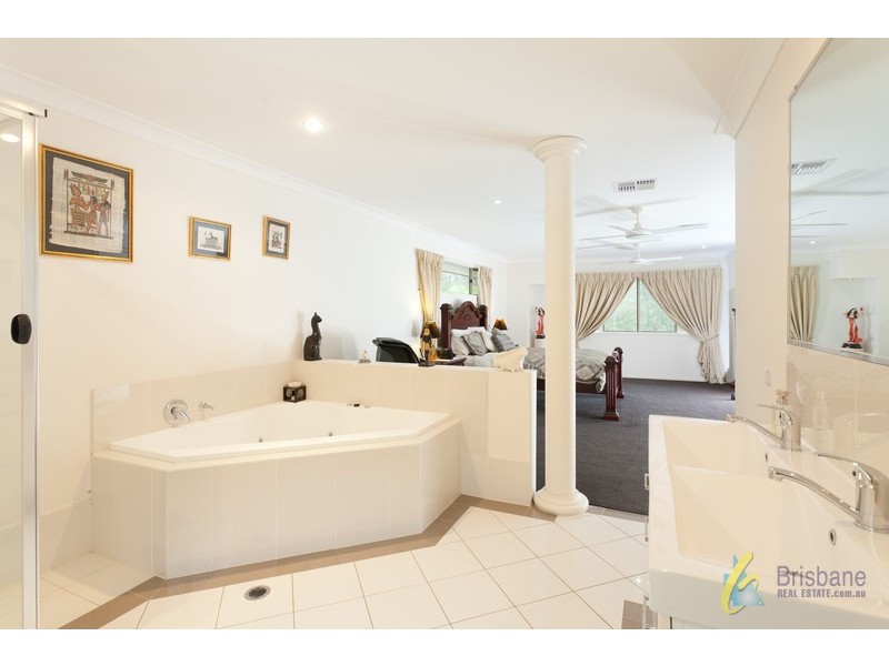 39 Kamala Drive, Pullenvale QLD 4069