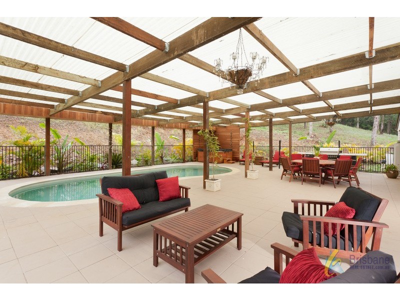 39 Kamala Drive, Pullenvale QLD 4069