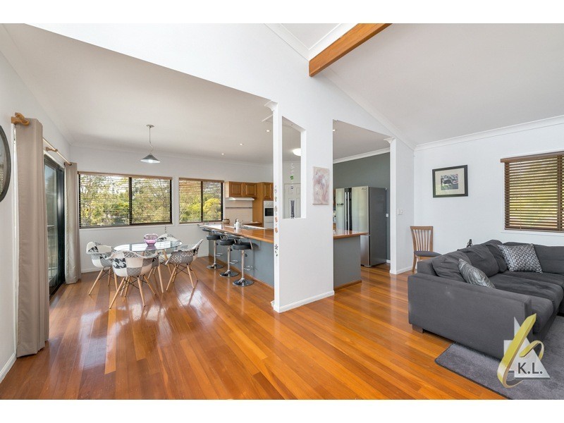 15 St Andrews Drive, Karana Downs QLD 4306