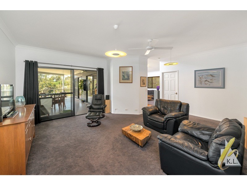 15 St Andrews Drive, Karana Downs QLD 4306