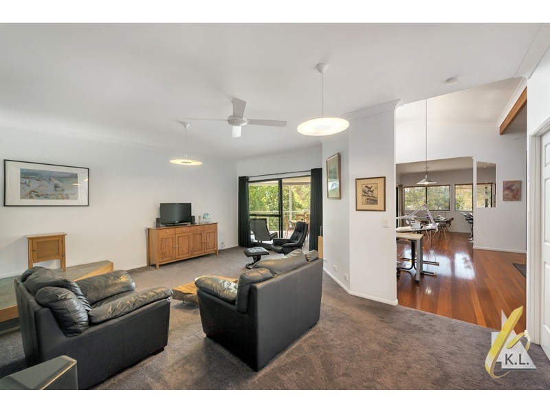 15 St Andrews Drive, Karana Downs QLD 4306