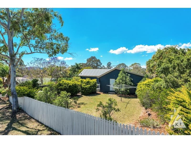 15 St Andrews Drive, Karana Downs QLD 4306