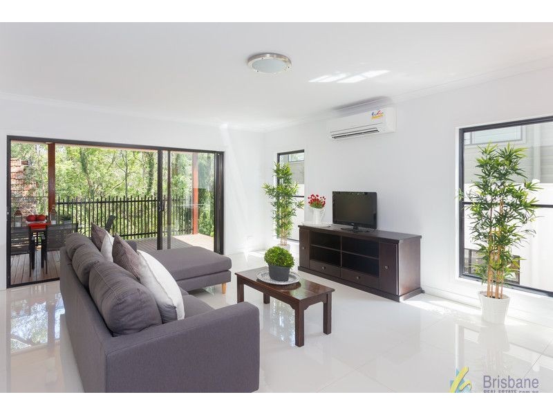 16/62 Bozatto Place, Kenmore QLD 4069