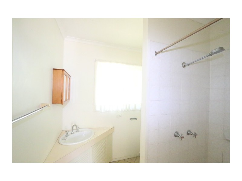 20 Leander Street, Chapel Hill QLD 4069