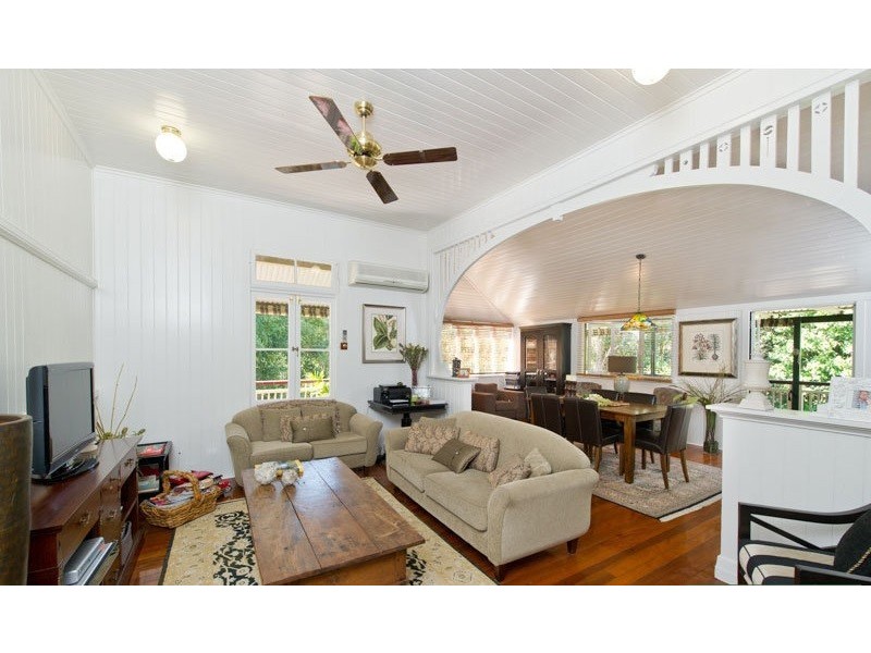 6 Dolman Road, Anstead QLD 4070