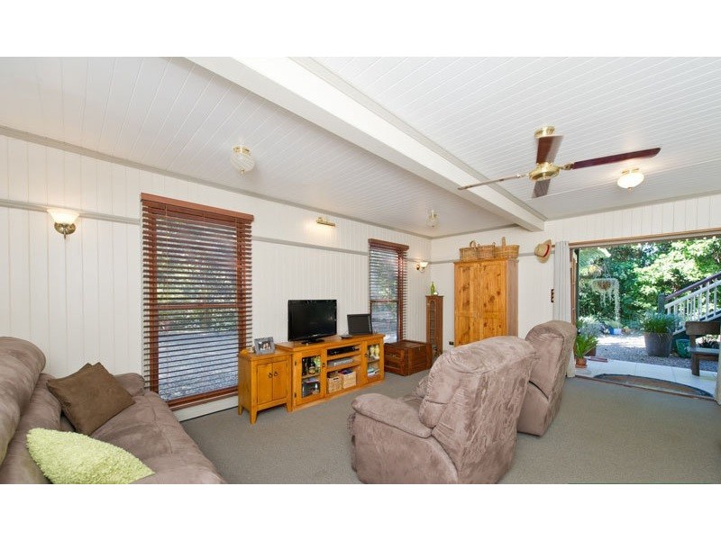 6 Dolman Road, Anstead QLD 4070