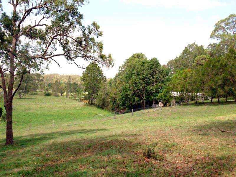 6 Dolman Road, Anstead QLD 4070