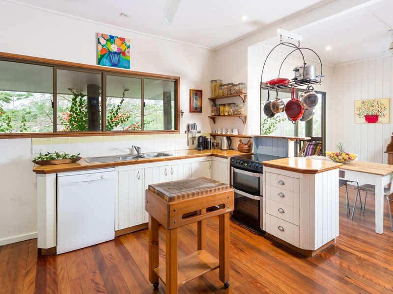 543 Grandview Road, Pullenvale QLD 4069