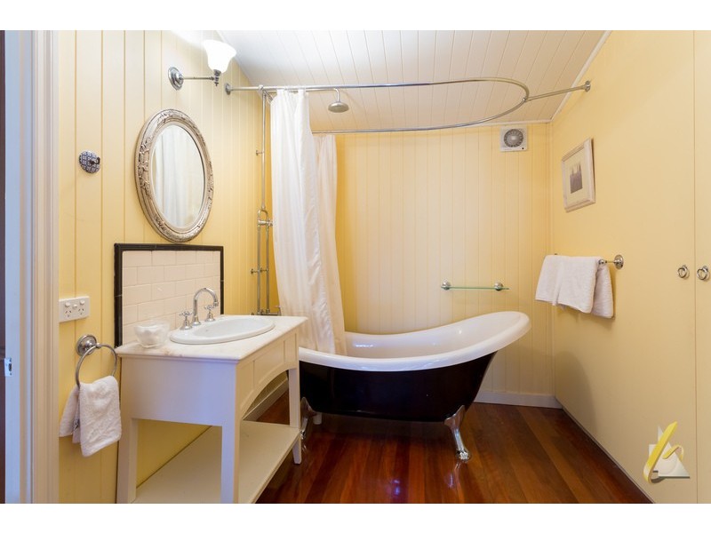 6/23 Curlew Street, Toowong QLD 4066