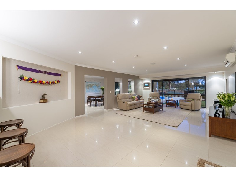 280 Sugars Road, Anstead QLD 4070