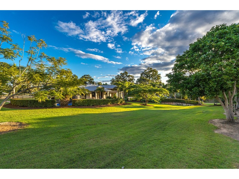 280 Sugars Road, Anstead QLD 4070