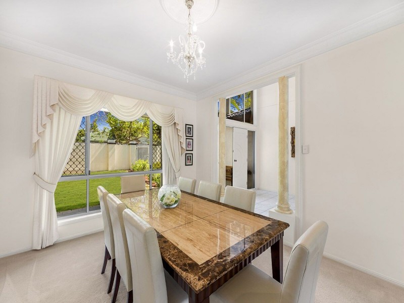 7 Wendouree Cresscent, Westlake QLD 4074