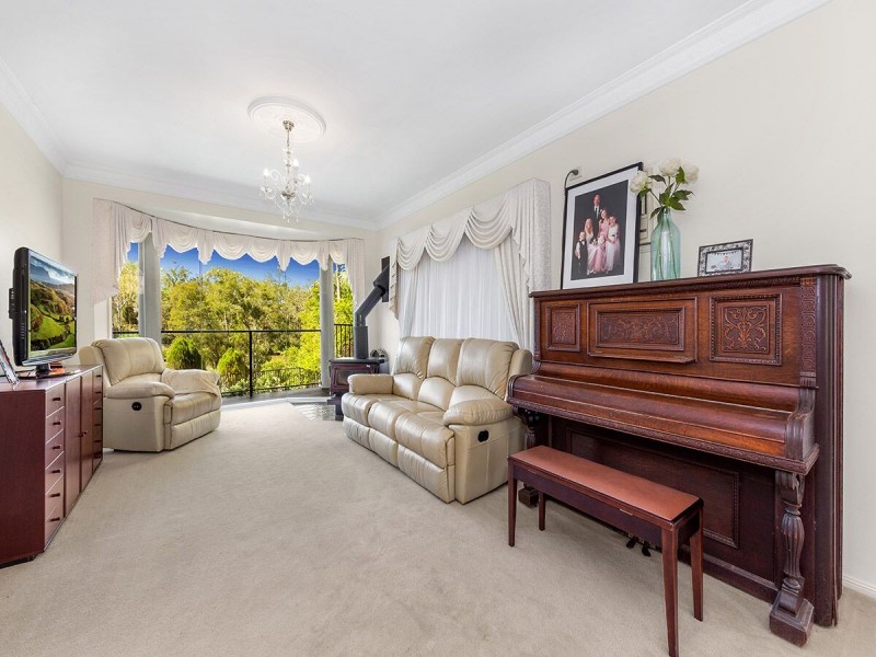 7 Wendouree Cresscent, Westlake QLD 4074