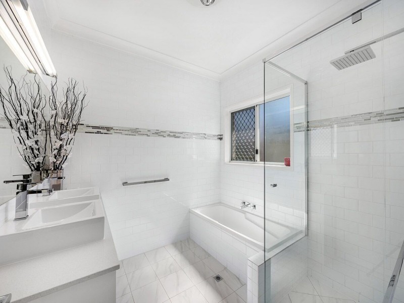 7 Wendouree Cresscent, Westlake QLD 4074