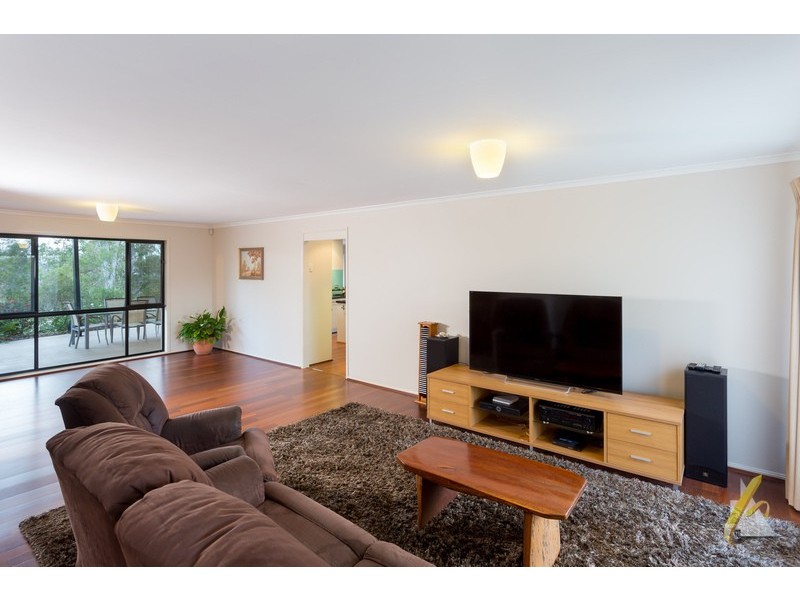 83 Lather Road, Bellbowrie QLD 4070