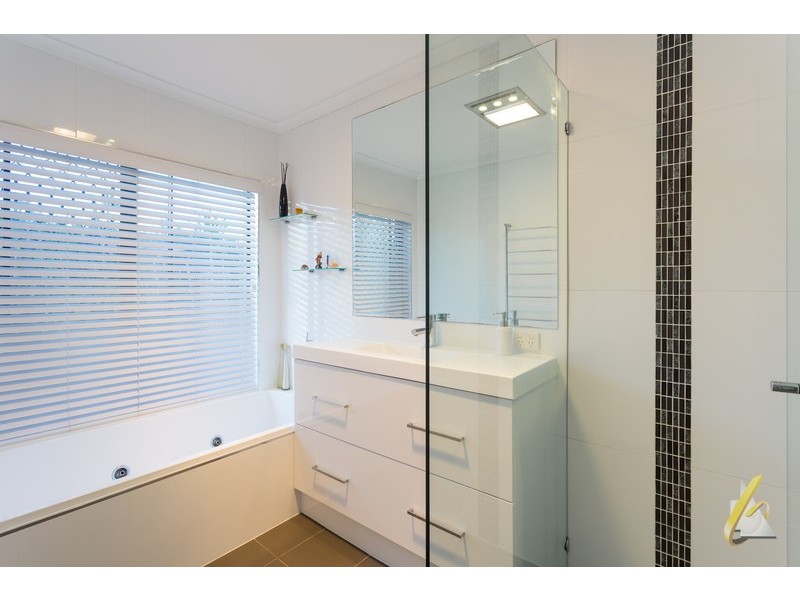 83 Lather Road, Bellbowrie QLD 4070