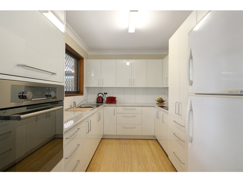 3 Ardell St, Kenmore QLD 4069