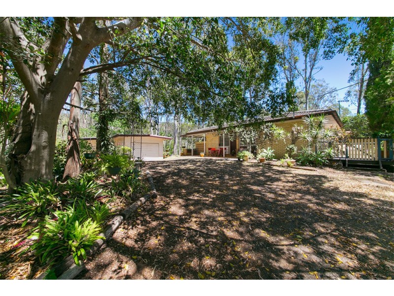 26 Herron Road, Pullenvale QLD 4069