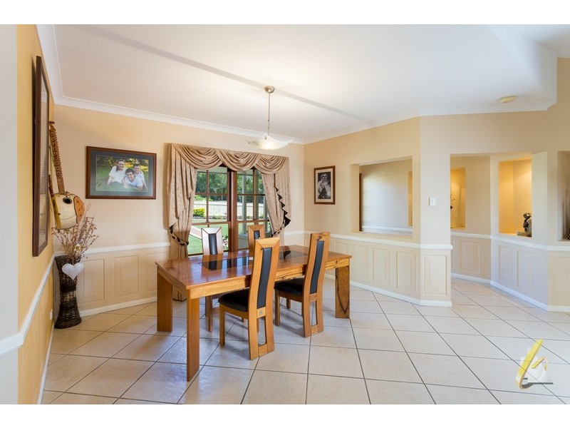 110 Lather Road, Bellbowrie QLD 4070