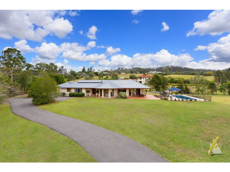 60 Summerland Pl, Pullenvale QLD 4069