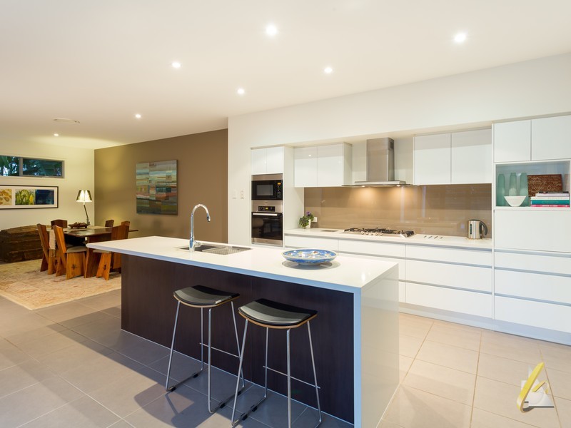 4 Sonanne Pl, Fig Tree Pocket QLD 4069