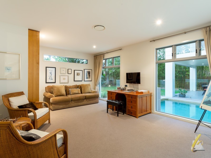 4 Sonanne Pl, Fig Tree Pocket QLD 4069