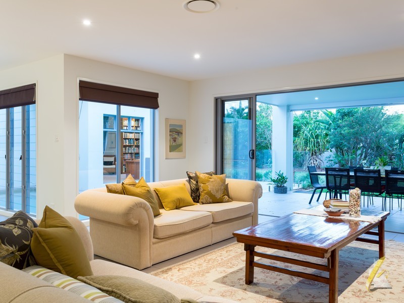 4 Sonanne Pl, Fig Tree Pocket QLD 4069