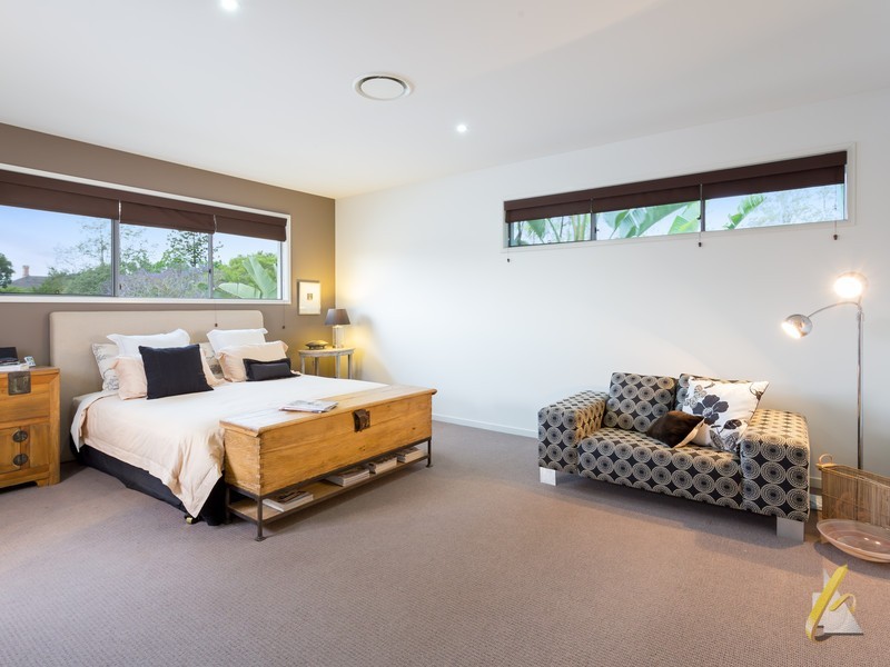 4 Sonanne Pl, Fig Tree Pocket QLD 4069