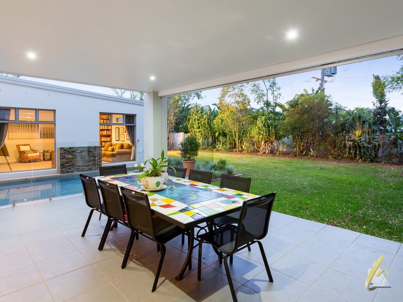 4 Sonanne Pl, Fig Tree Pocket QLD 4069