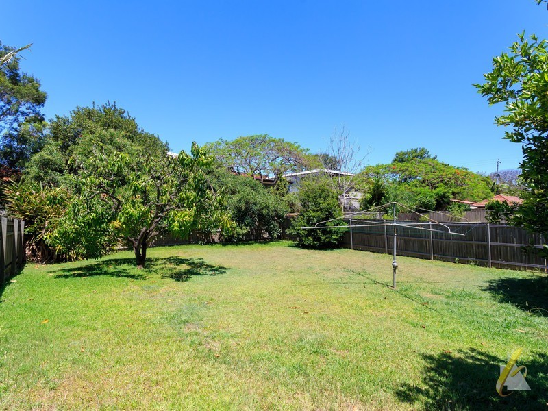 22 Coleman Street, Graceville QLD 4075