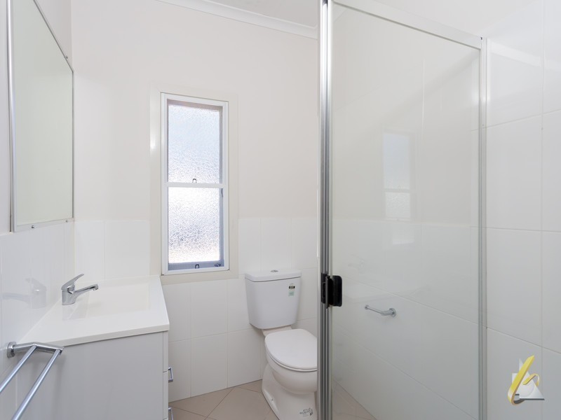 22 Coleman Street, Graceville QLD 4075