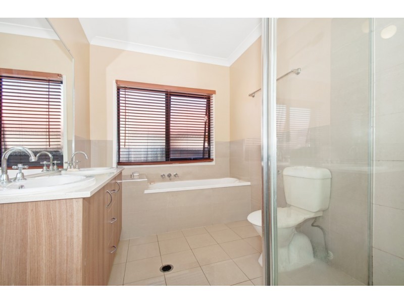 21 Higgins Street, Collingwood Park QLD 4301