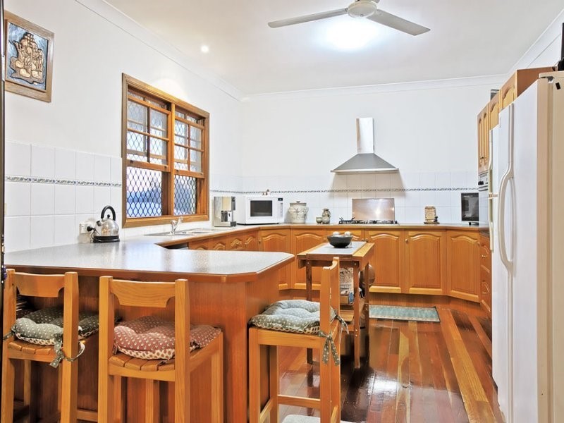 72 Mirbelia Street, Kenmore QLD 4069