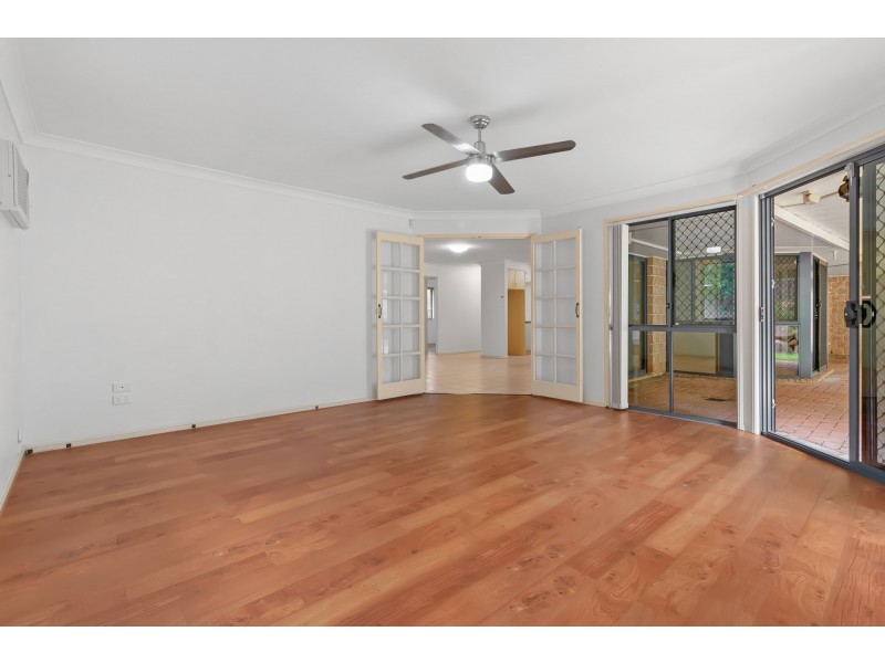 33 Ascot Av, Forest Lake QLD 4078