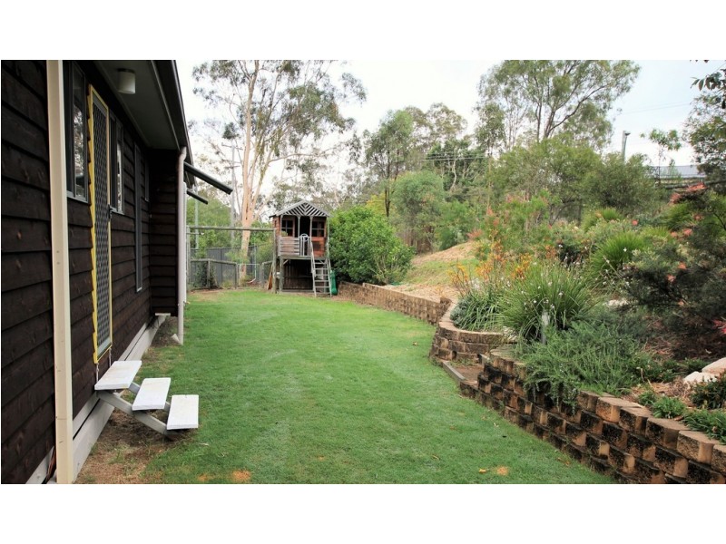 60 Billagall Drive, Karana Downs QLD 4306