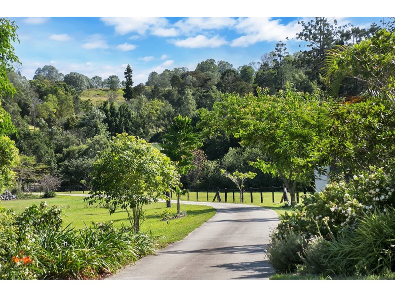 65 Lyndale Rd, Pullenvale QLD 4069