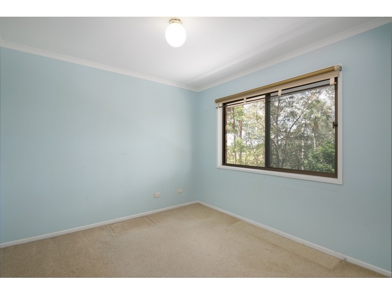 15 Ludlow St, Chapel Hill QLD 4069