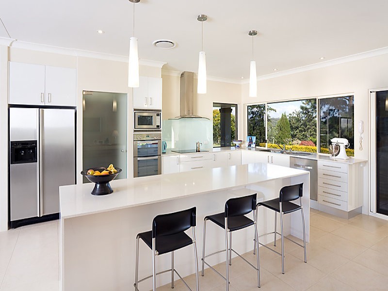 135 Woodward Place, Pullenvale QLD 4069