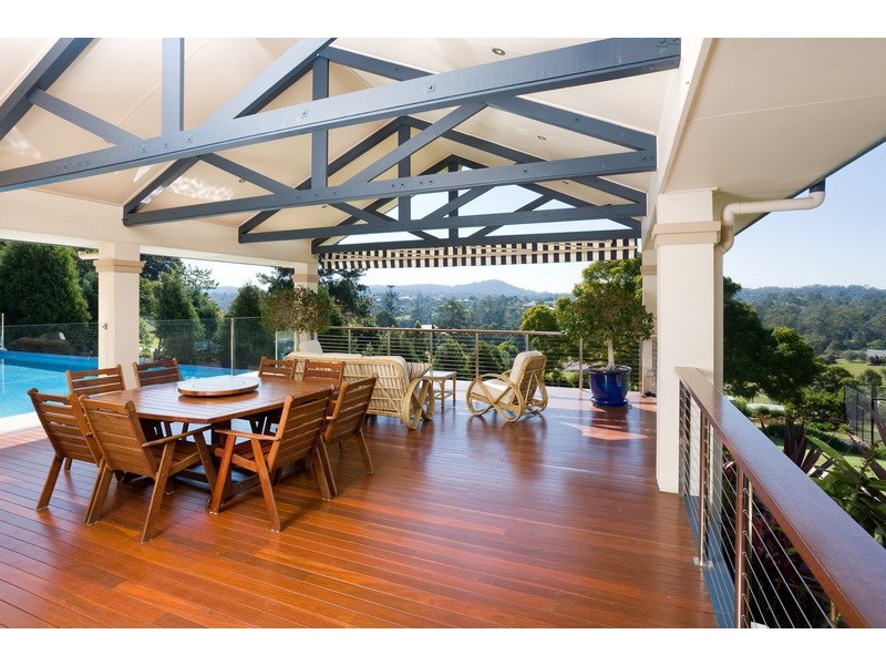 135 Woodward Place, Pullenvale QLD 4069