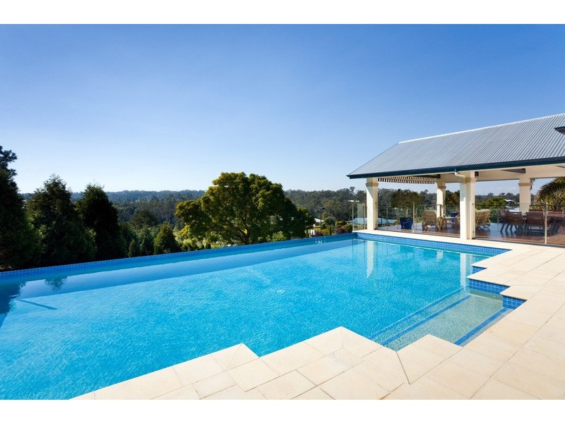 135 Woodward Place, Pullenvale QLD 4069