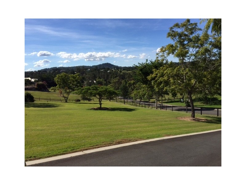 135 Woodward Place, Pullenvale QLD 4069