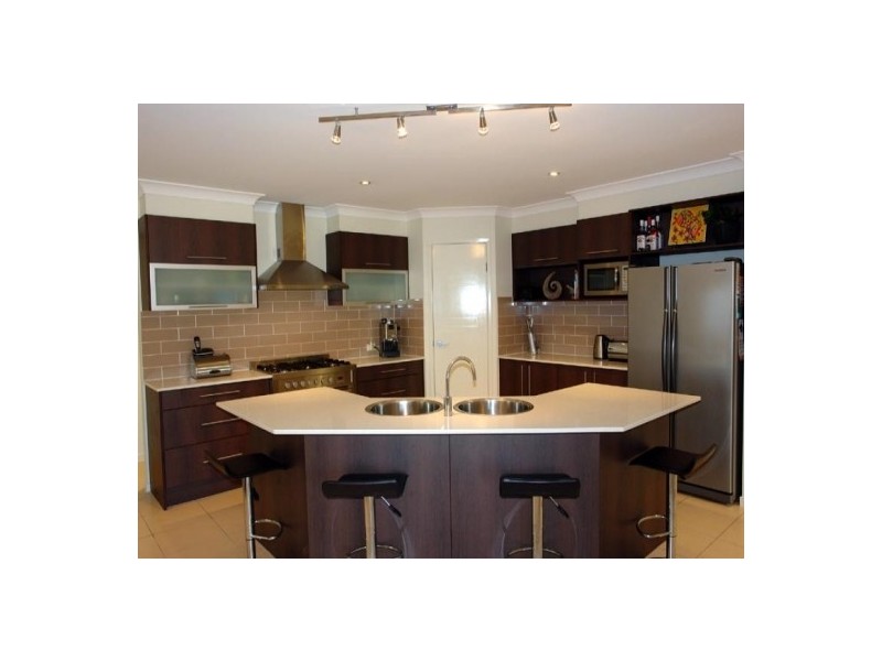 5 Frederick Street, Moggill QLD 4070