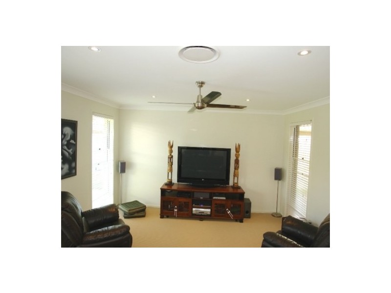 5 Frederick Street, Moggill QLD 4070