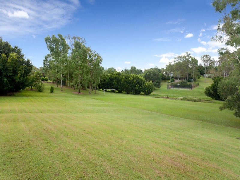 17 Dahmac Place, Pullenvale QLD 4069