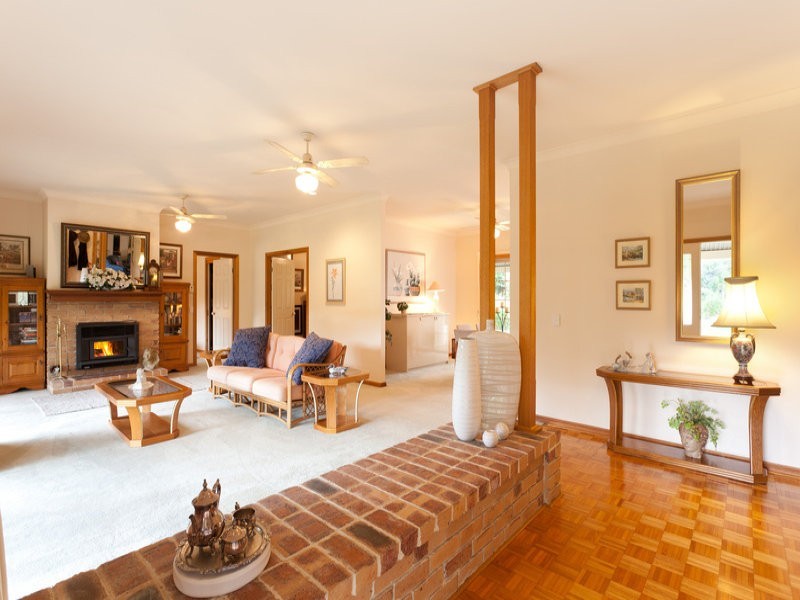 17 Dahmac Place, Pullenvale QLD 4069